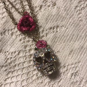 Betsey Johnson sugar skull necklace ❤️